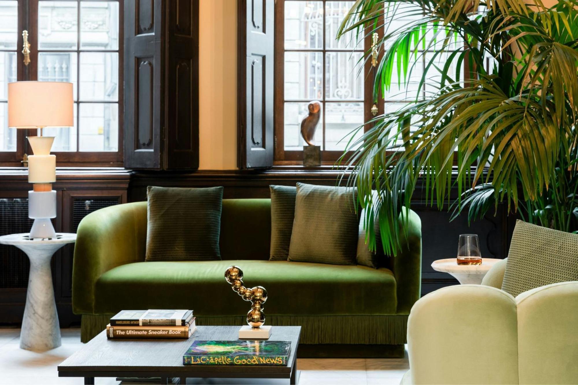 Sapphire House Antwerp, Autograph Collection By Marriott Hotel Ngoại thất bức ảnh The Green Sofa