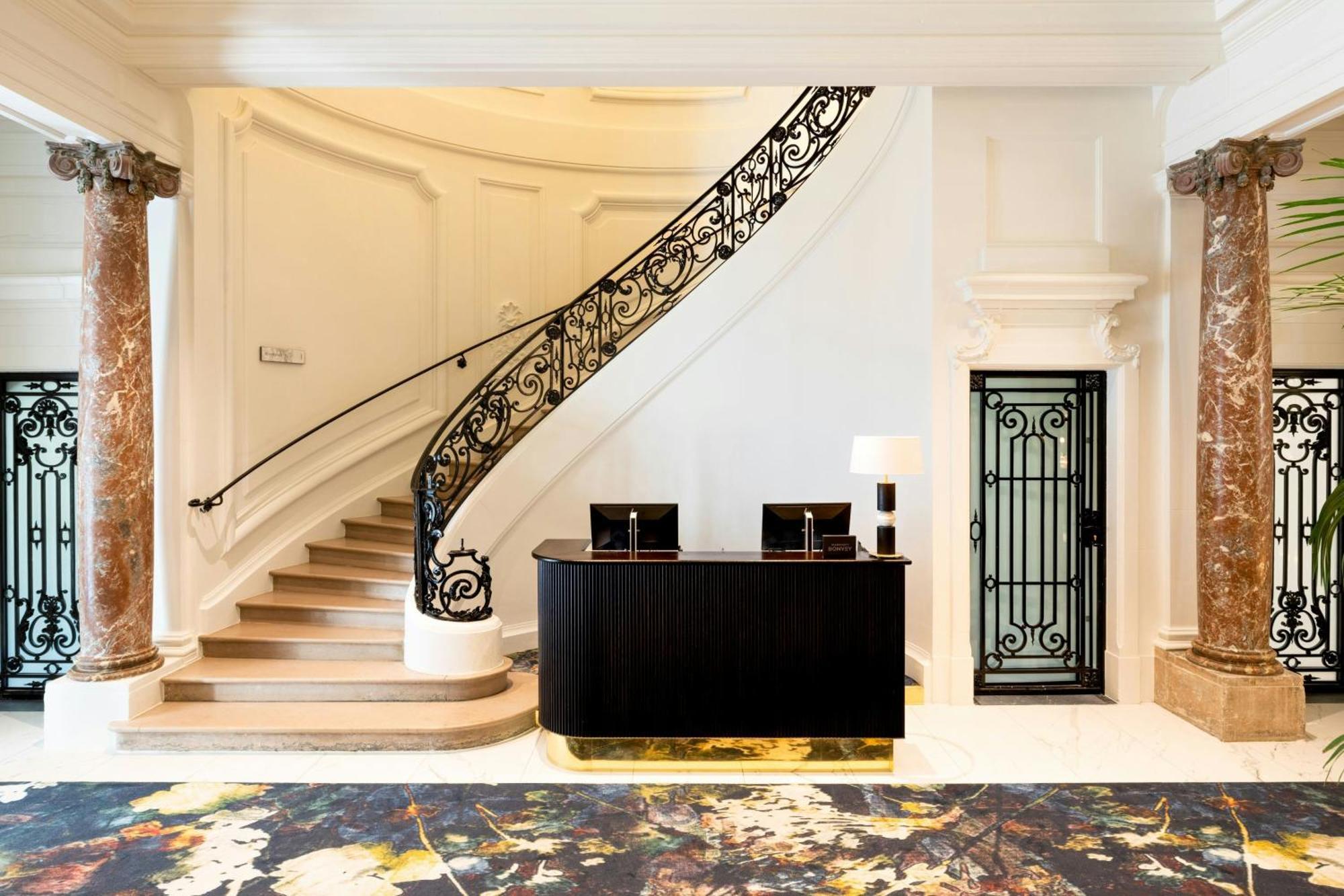 Sapphire House Antwerp, Autograph Collection By Marriott Hotel Ngoại thất bức ảnh The lobby of the hotel