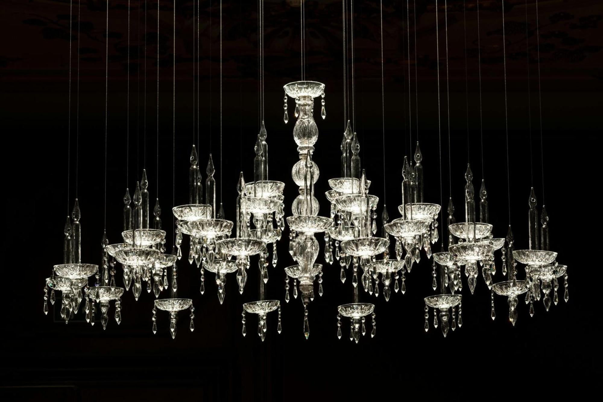 Sapphire House Antwerp, Autograph Collection By Marriott Hotel Ngoại thất bức ảnh A chandelier