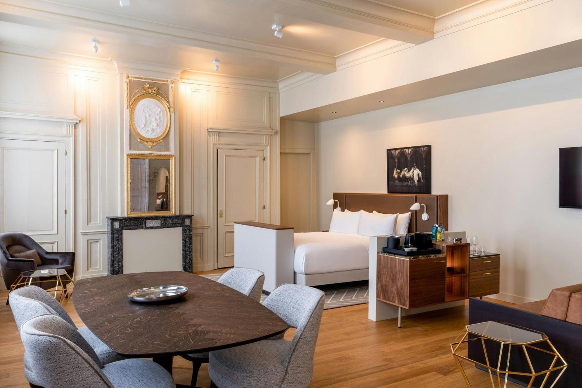 Sapphire House Antwerp, Autograph Collection By Marriott Hotel Ngoại thất bức ảnh A suite at the hotel
